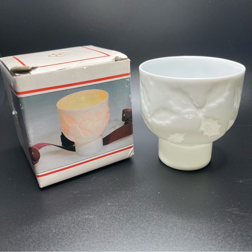 VTG Colonial Candle of Cape Cod Holly Ceramic Candle Holder w/Box Christmas